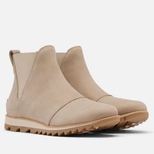 New Sorel Suede Chelsea Harlow Bootie